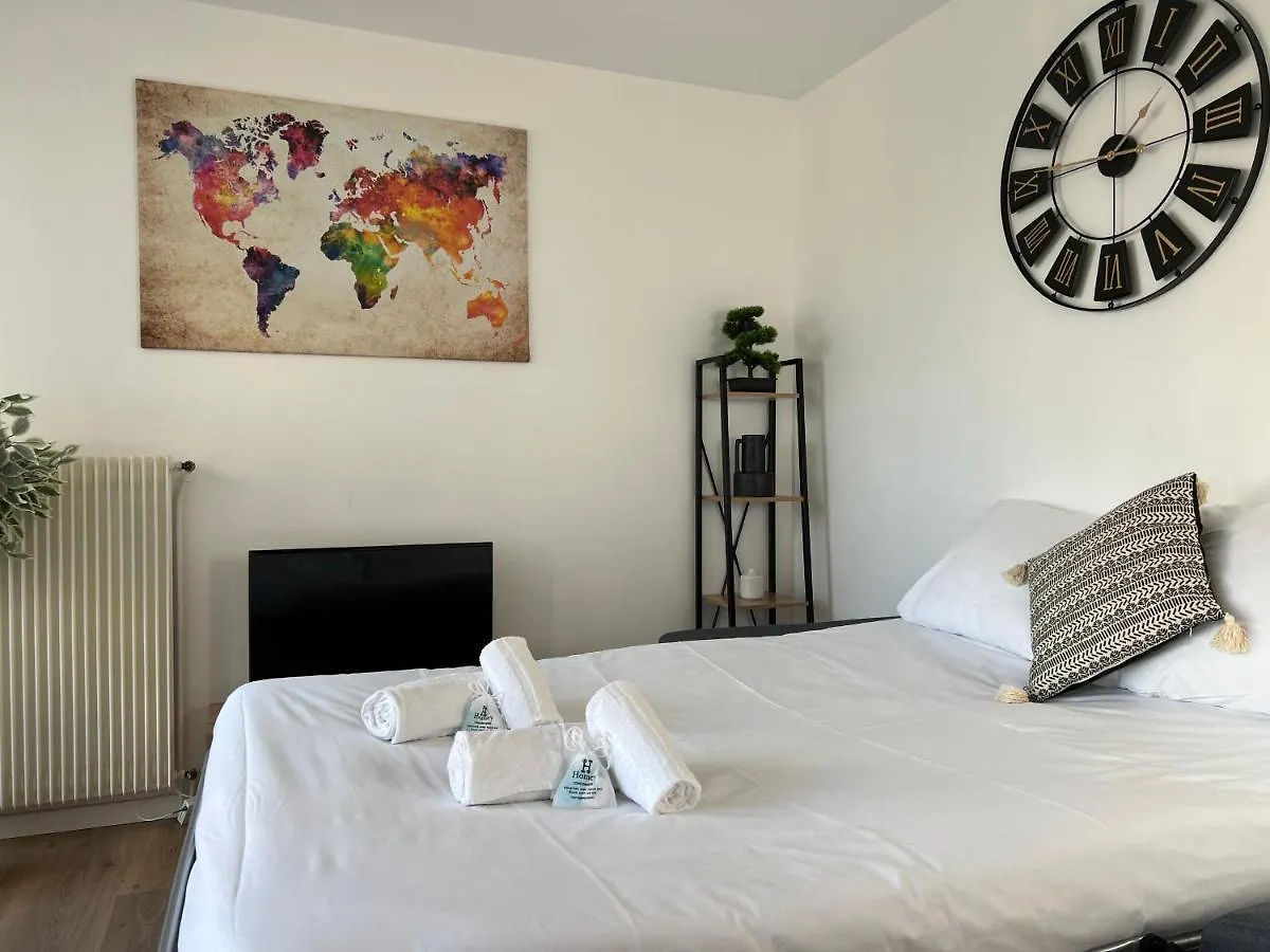 Apartment Homey Grey - Proche Gare Et Tram - Proche Centre - Balcon Prive - Wifi Et Netflix Annemasse