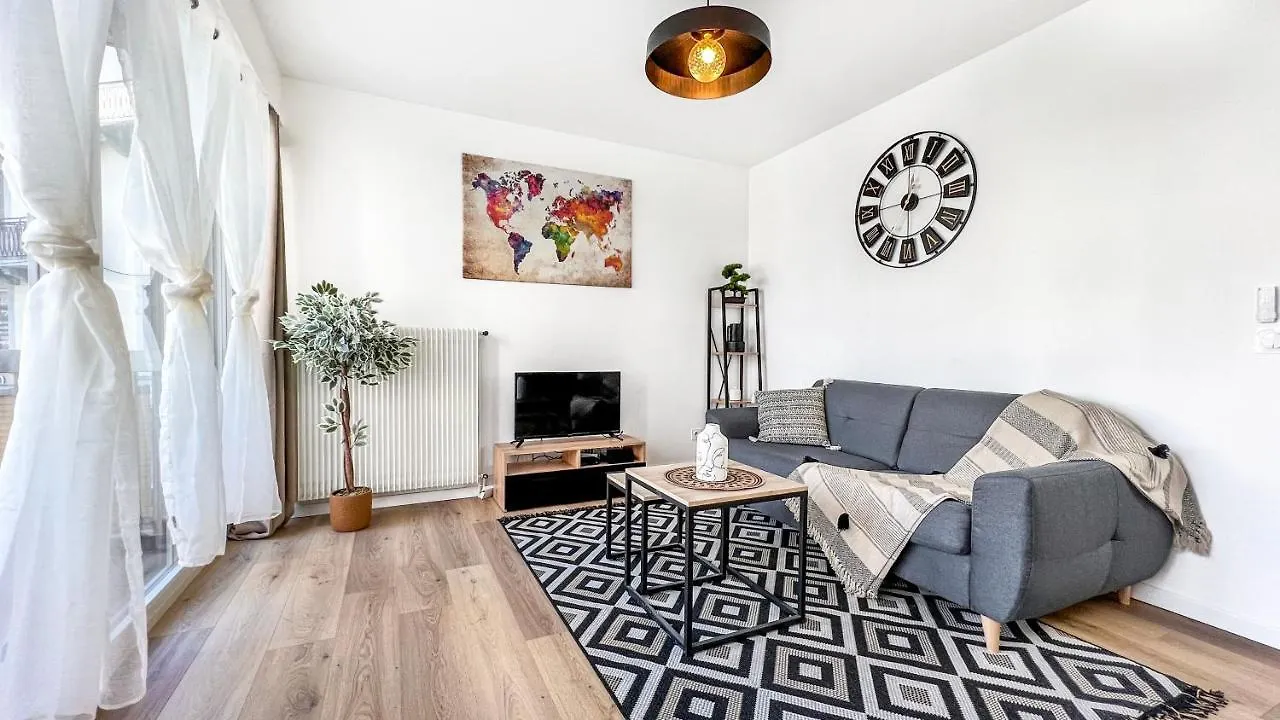 Apartment Homey Grey - Proche Gare Et Tram - Proche Centre - Balcon Prive - Wifi Et Netflix Annemasse
