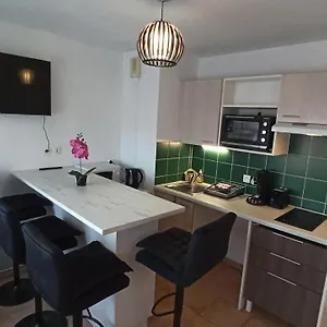 Appartement Face A La Gare, Annemasse